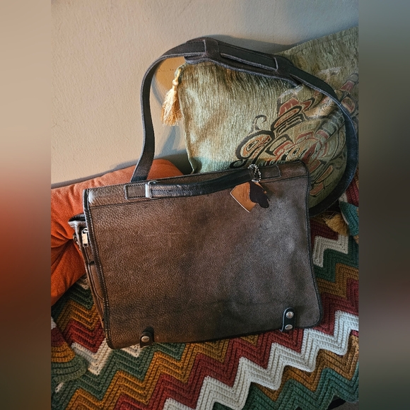 Roots Other - Roots Vintage Portfolio Bag // Pebbled Leather. 1980s. 17x14 Inches